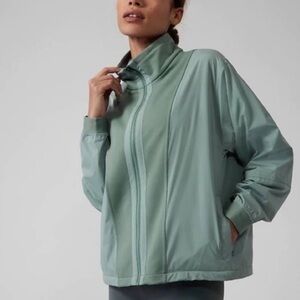 Athleta Evolve Hybrid Fleece Jacket in Minimalist Greyc Zip Front, size M